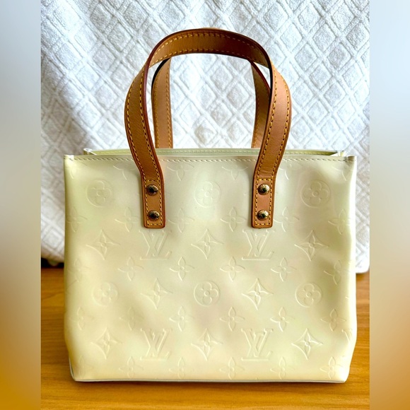 Louis Vuitton
Vernis Patent Leather Reade PM - Picture 1 of 10